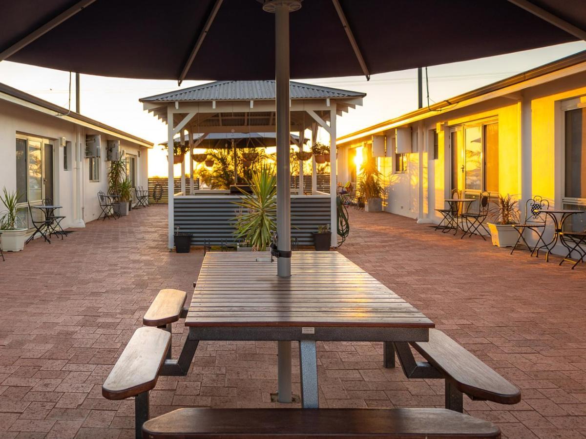 Api Pelican Beach Front Apartments Kalbarri Εξωτερικό φωτογραφία